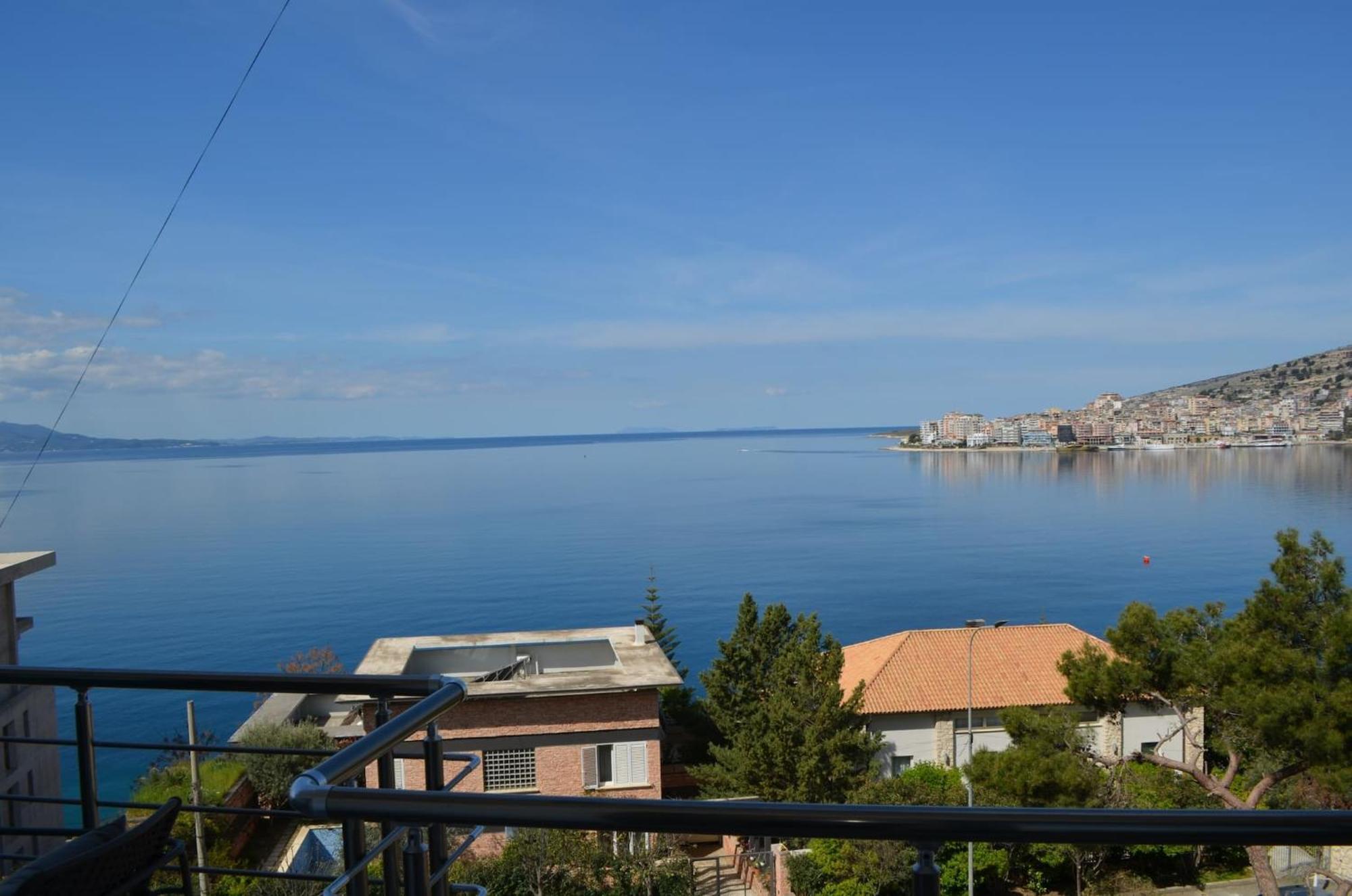 Sunset Tarraces Lägenhet Sarandë Exteriör bild