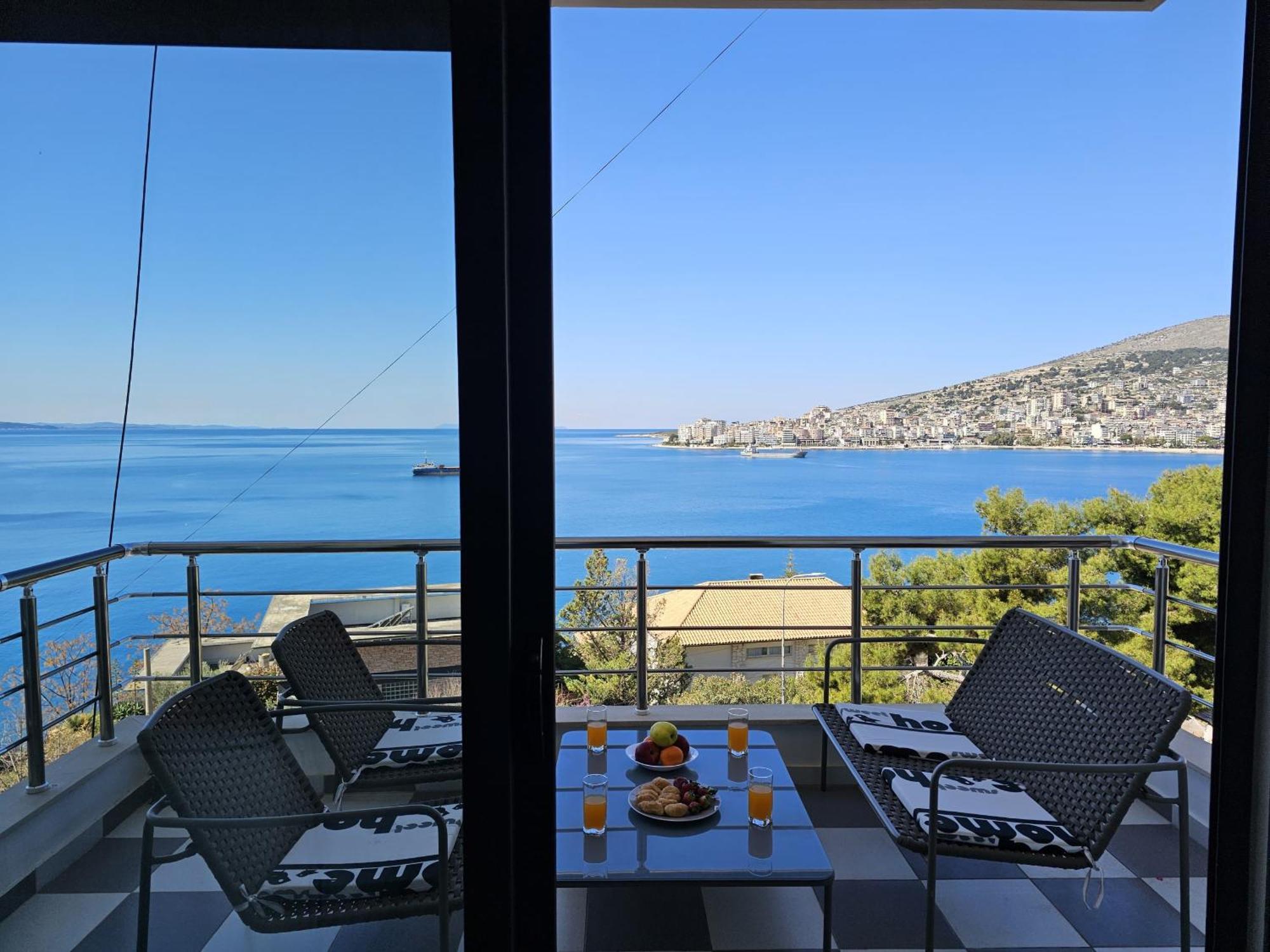 Sunset Tarraces Lägenhet Sarandë Exteriör bild